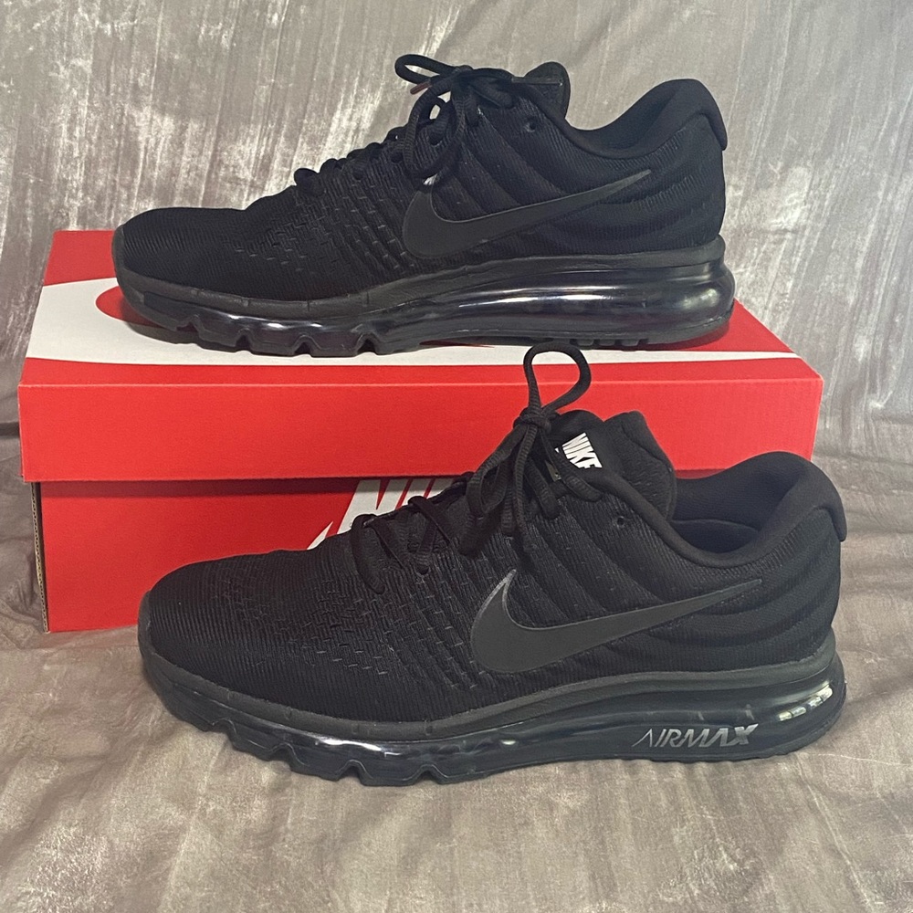 Nike Air Max 9.5